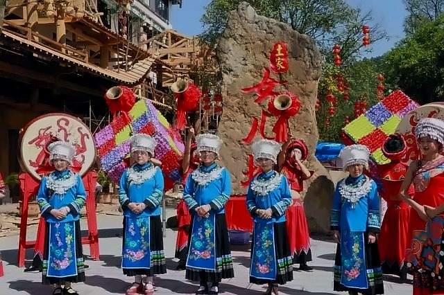女儿城·土家风情