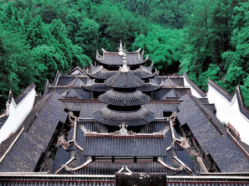 土司城·九进堂